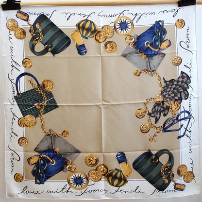 Silk Square – Vintage-Inspired Style