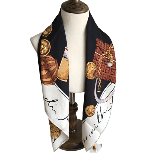 Silk Square – Vintage-Inspired Style