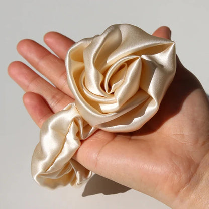 Silk Scrunchies – Vintage Rose Touch