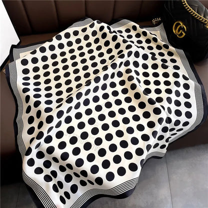 Luxury silk scarf 68x68 cm smooth breathable fabric