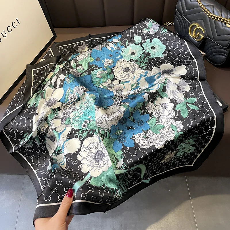 Luxury silk scarf 68x68 cm smooth breathable fabric