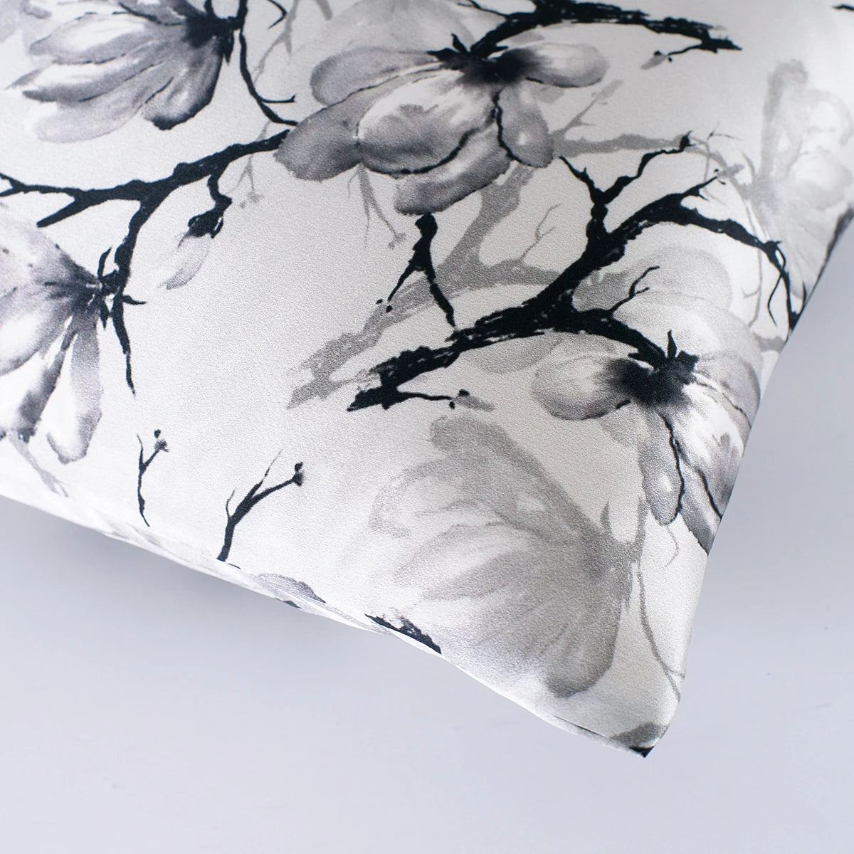 Silkvana 100% Pure Mulberry Silk Pillowcase For Hair With Zipper Closure 3